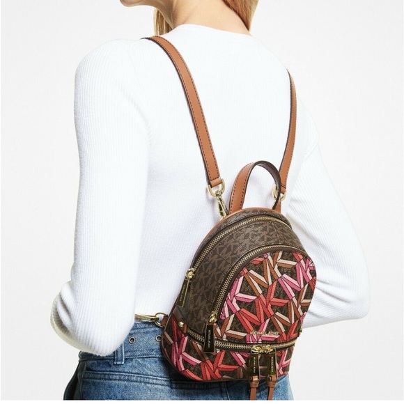 Michael Kors Rhea Zip 
Messenger Backpack Brown
Multi Geometric Pattern NWT - Picture 7 of 17